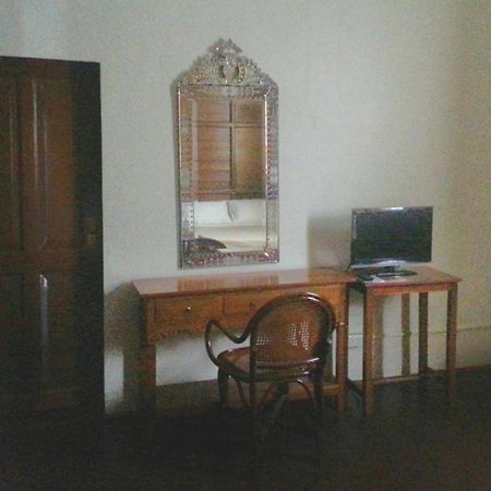 Casa Tentay Илойло Сити Екстериор снимка