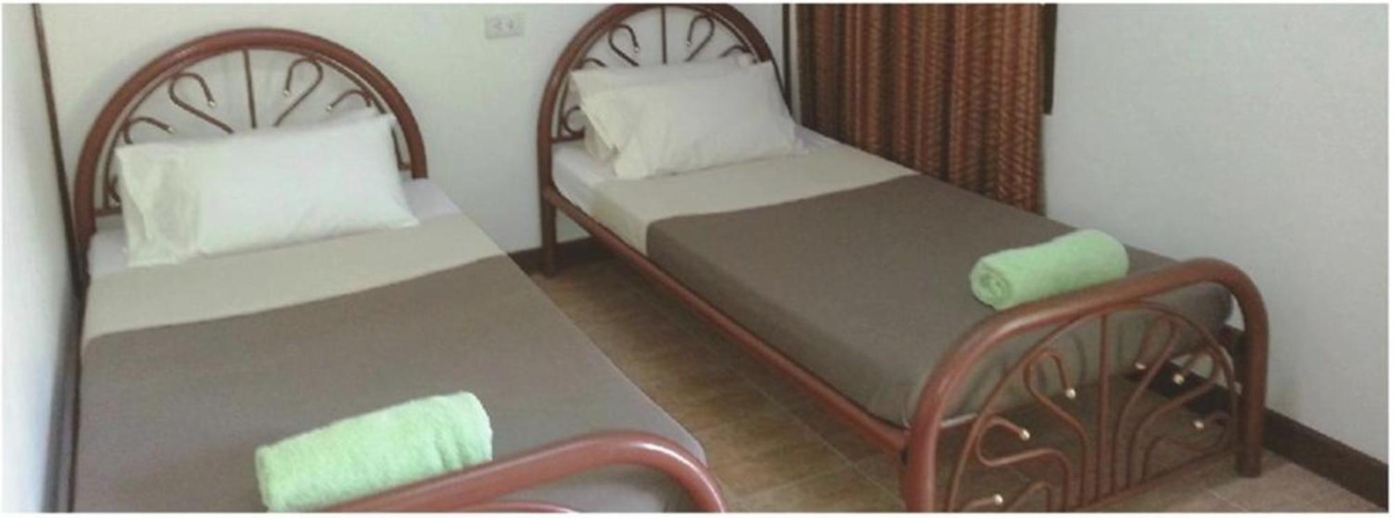 Casa Tentay Илойло Сити Екстериор снимка