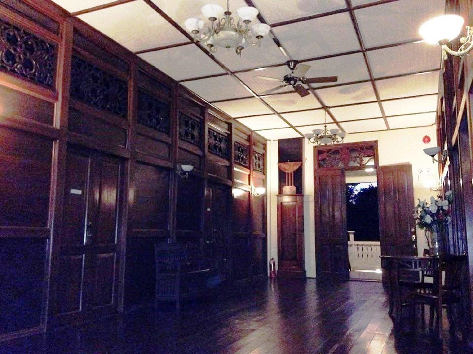 Casa Tentay Илойло Сити Екстериор снимка